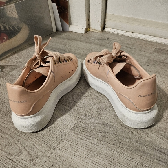 **Authentic** Alexander McQueen pink shoes size 5.5 - Picture 2 of 3